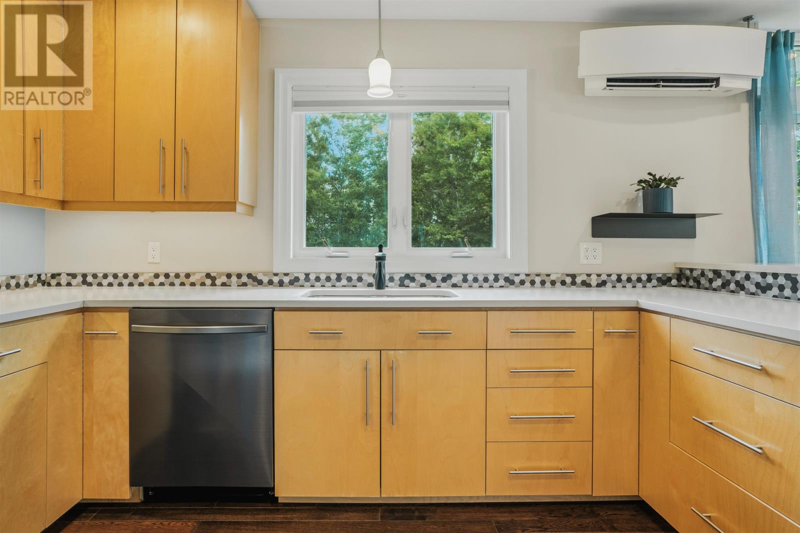 10 Lupin Lane, Brackley Beach, Prince Edward Island  C1E 2T3 - Photo 12 - 202521944