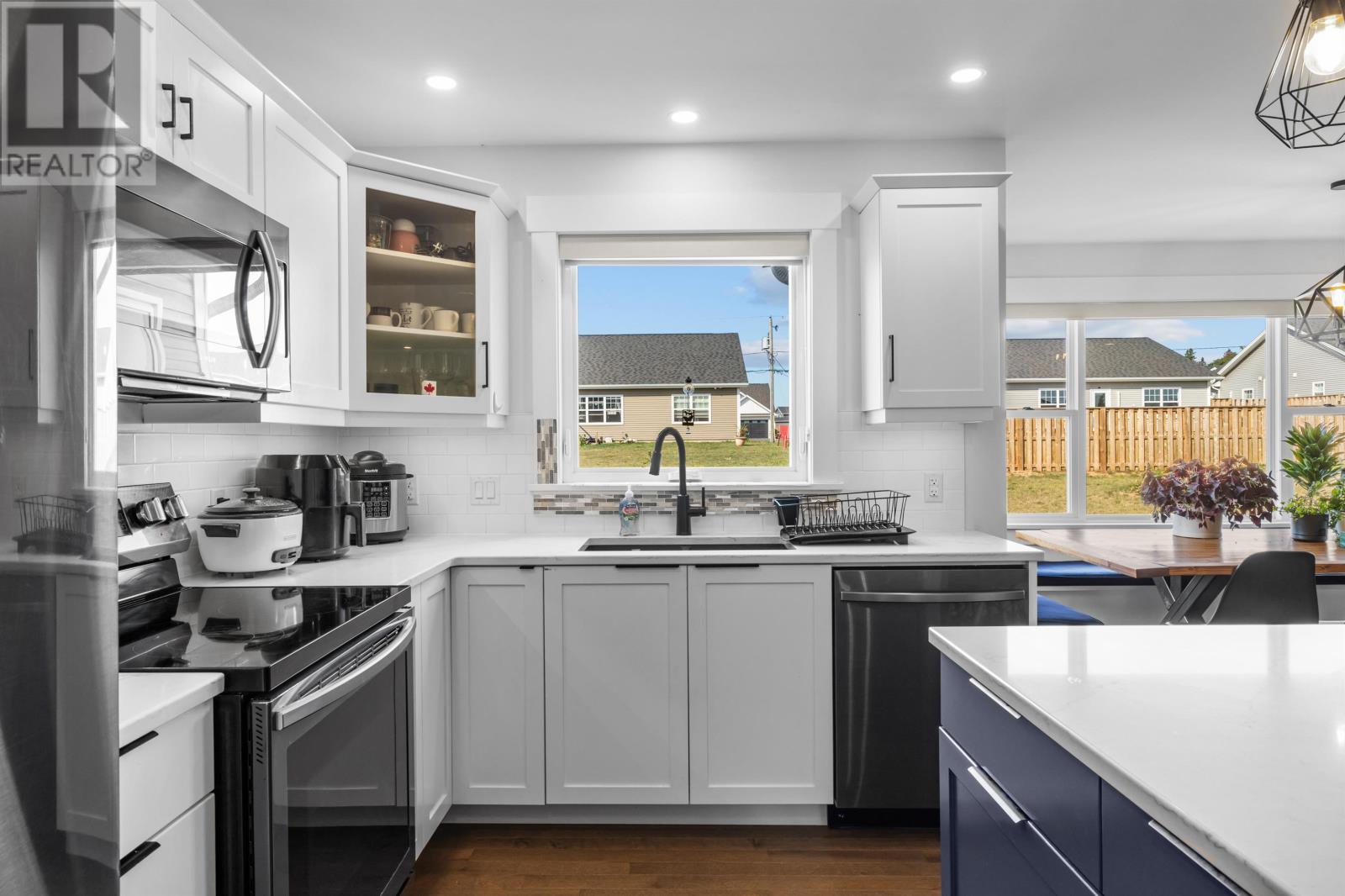 35 East Royalty Road, Charlottetown, Prince Edward Island  C0A 0V6 - Photo 15 - 202522065