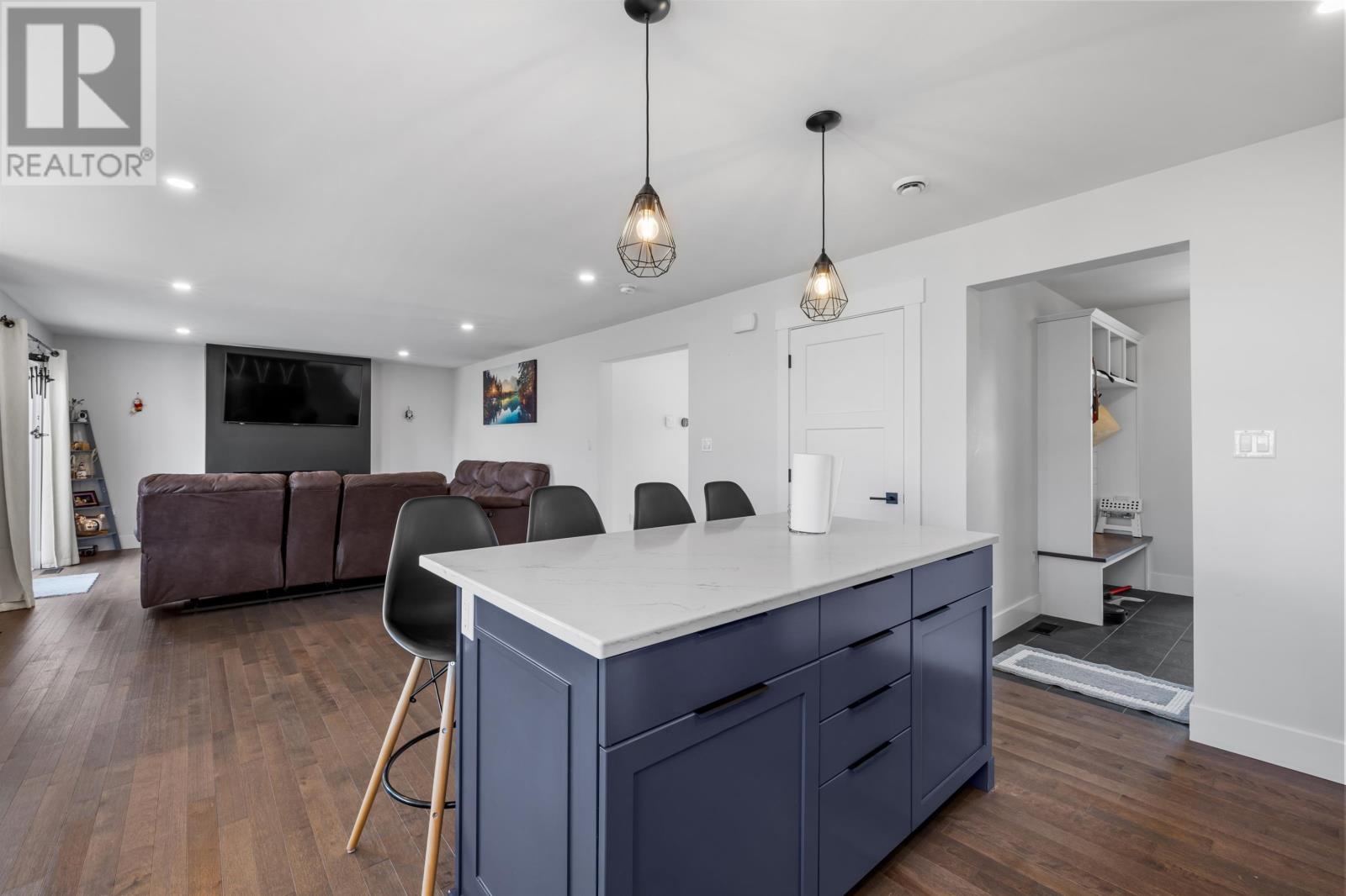 35 East Royalty Road, Charlottetown, Prince Edward Island  C0A 0V6 - Photo 17 - 202522065