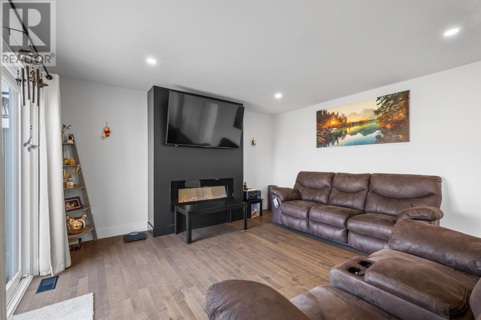 35 East Royalty Road, Charlottetown, Prince Edward Island  C0A 0V6 - Photo 23 - 202522065