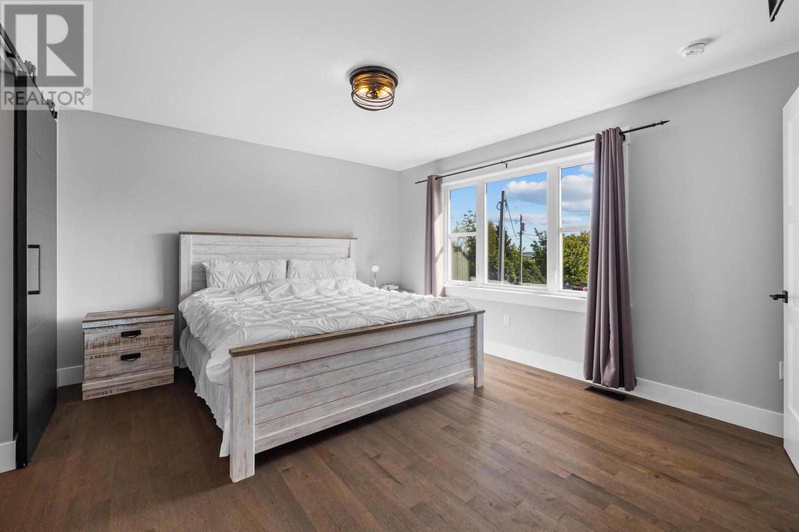 35 East Royalty Road, Charlottetown, Prince Edward Island  C0A 0V6 - Photo 27 - 202522065