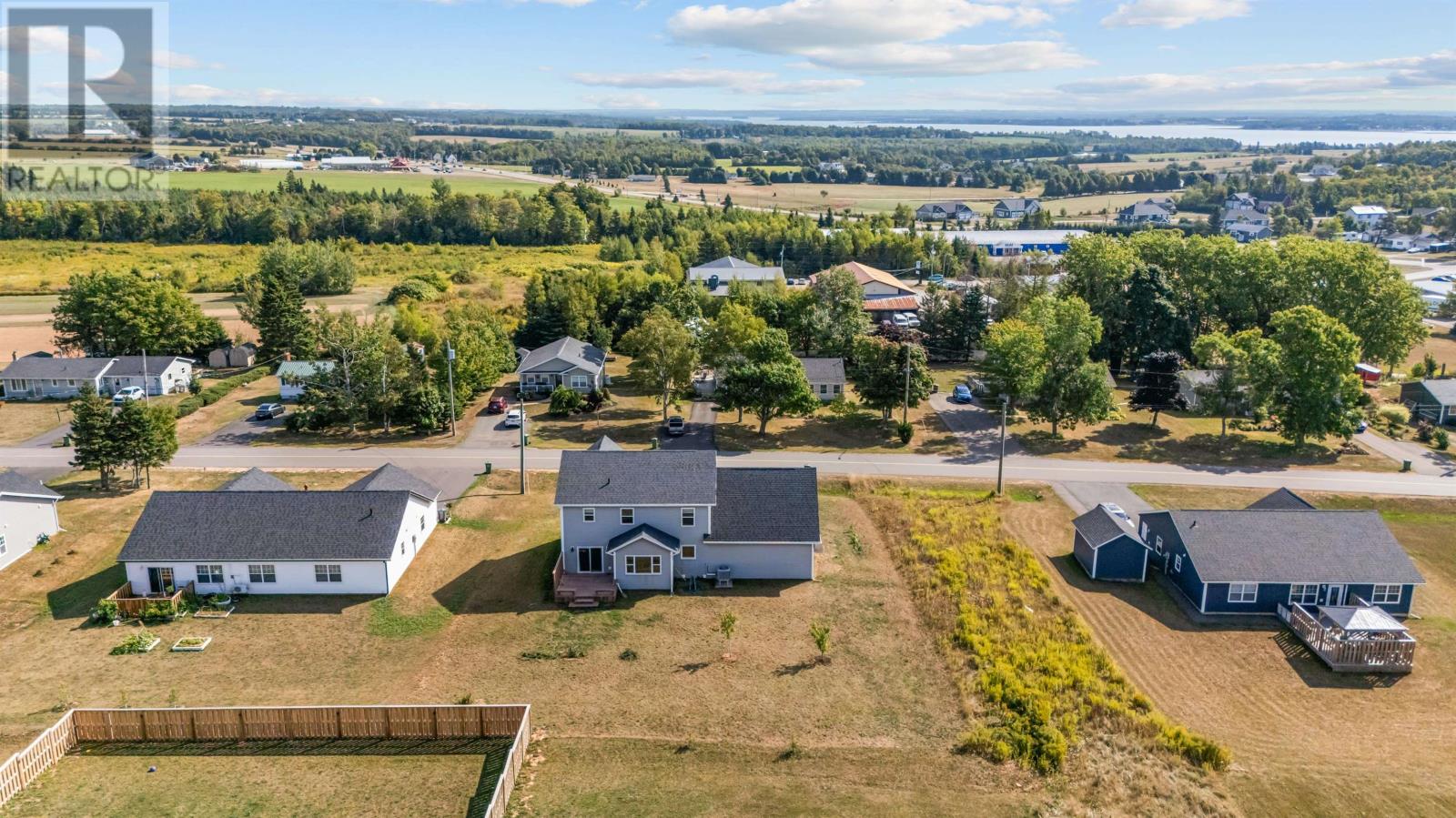35 East Royalty Road, Charlottetown, Prince Edward Island  C0A 0V6 - Photo 4 - 202522065