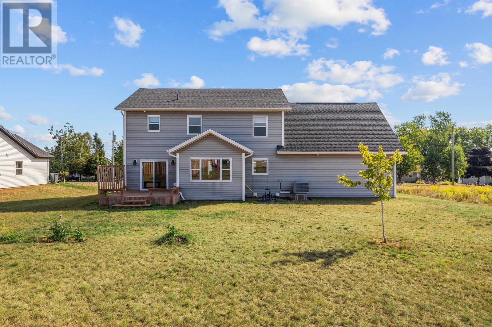 35 East Royalty Road, Charlottetown, Prince Edward Island  C0A 0V6 - Photo 6 - 202522065