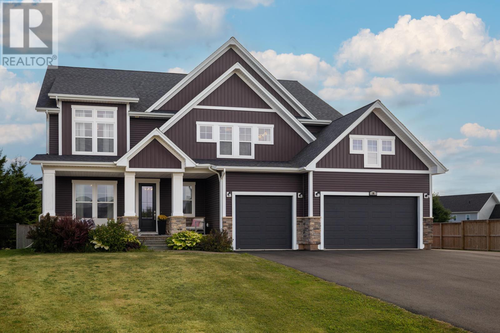 14 Craigavon Court, Stratford, Prince Edward Island  C1B 4C4 - Photo 1 - 202522753