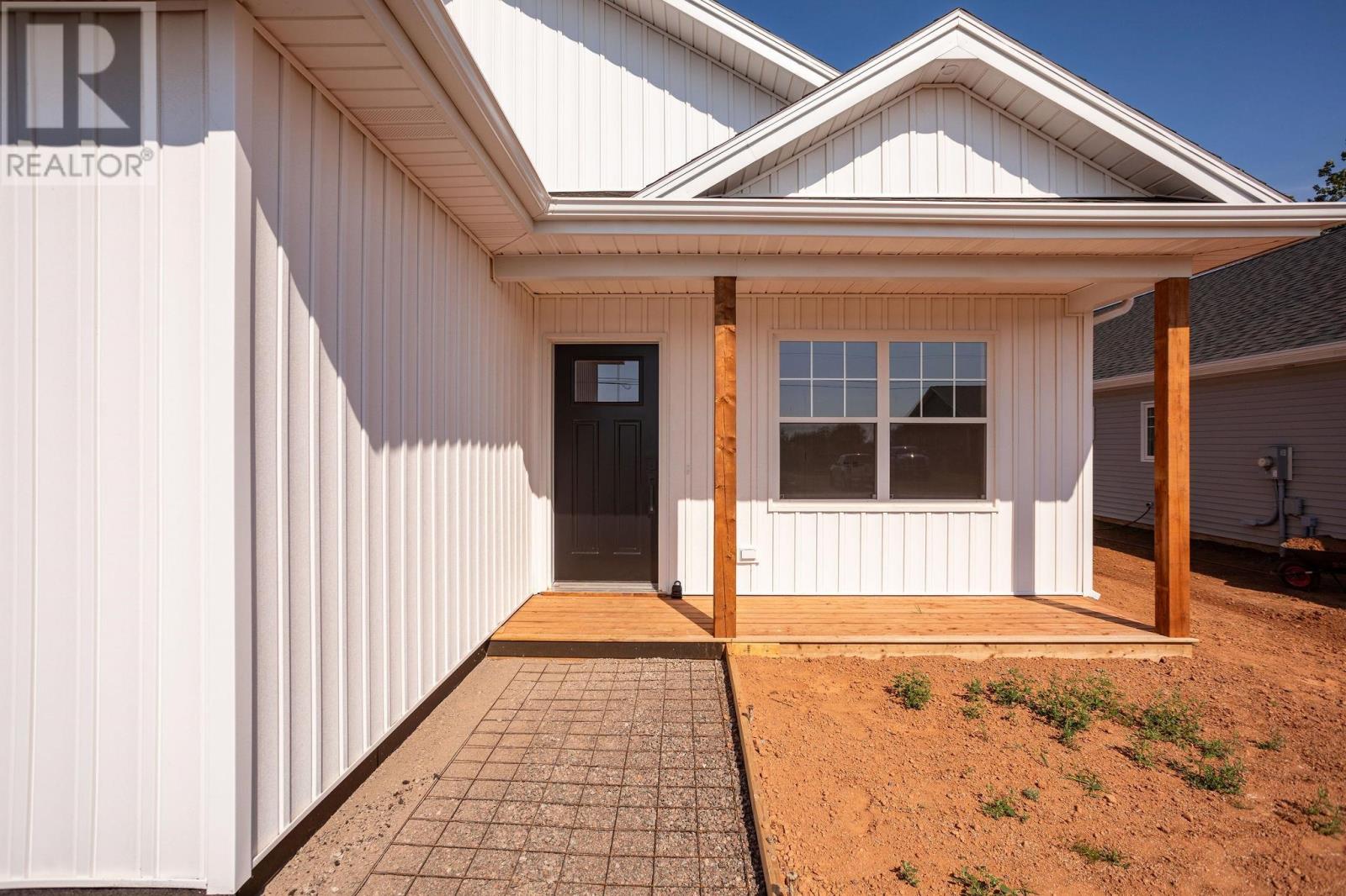 107 Samantha Lane, Cornwall, Prince Edward Island  C0A 1H4 - Photo 2 - 202522921