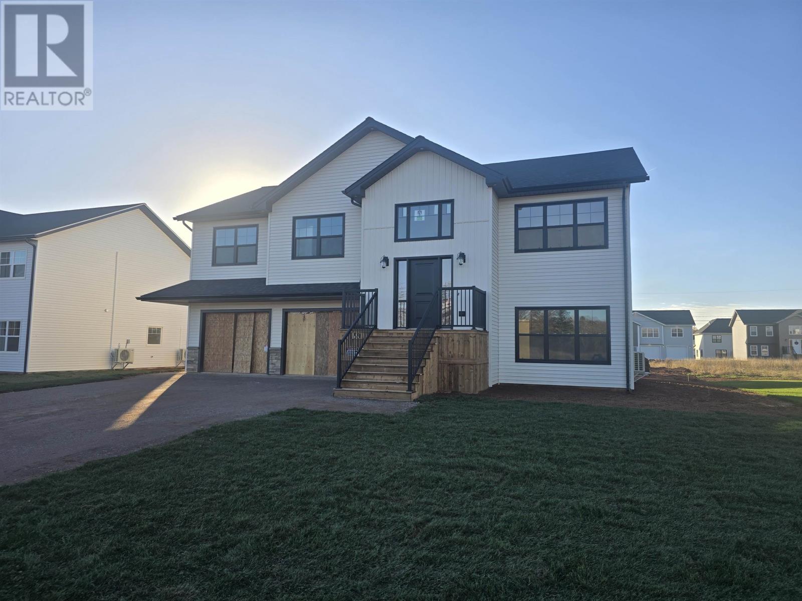 59 KINGSBURGH Avenue, Charlottetown, Prince Edward Island