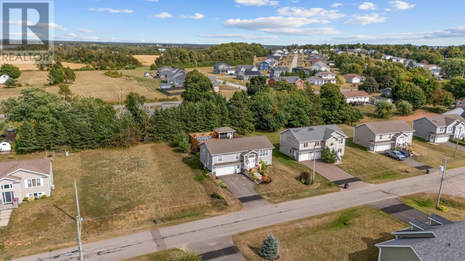 53 Starling Crescent, Stratford, Prince Edward Island  C1B 0L9 - Photo 4 - 202522958