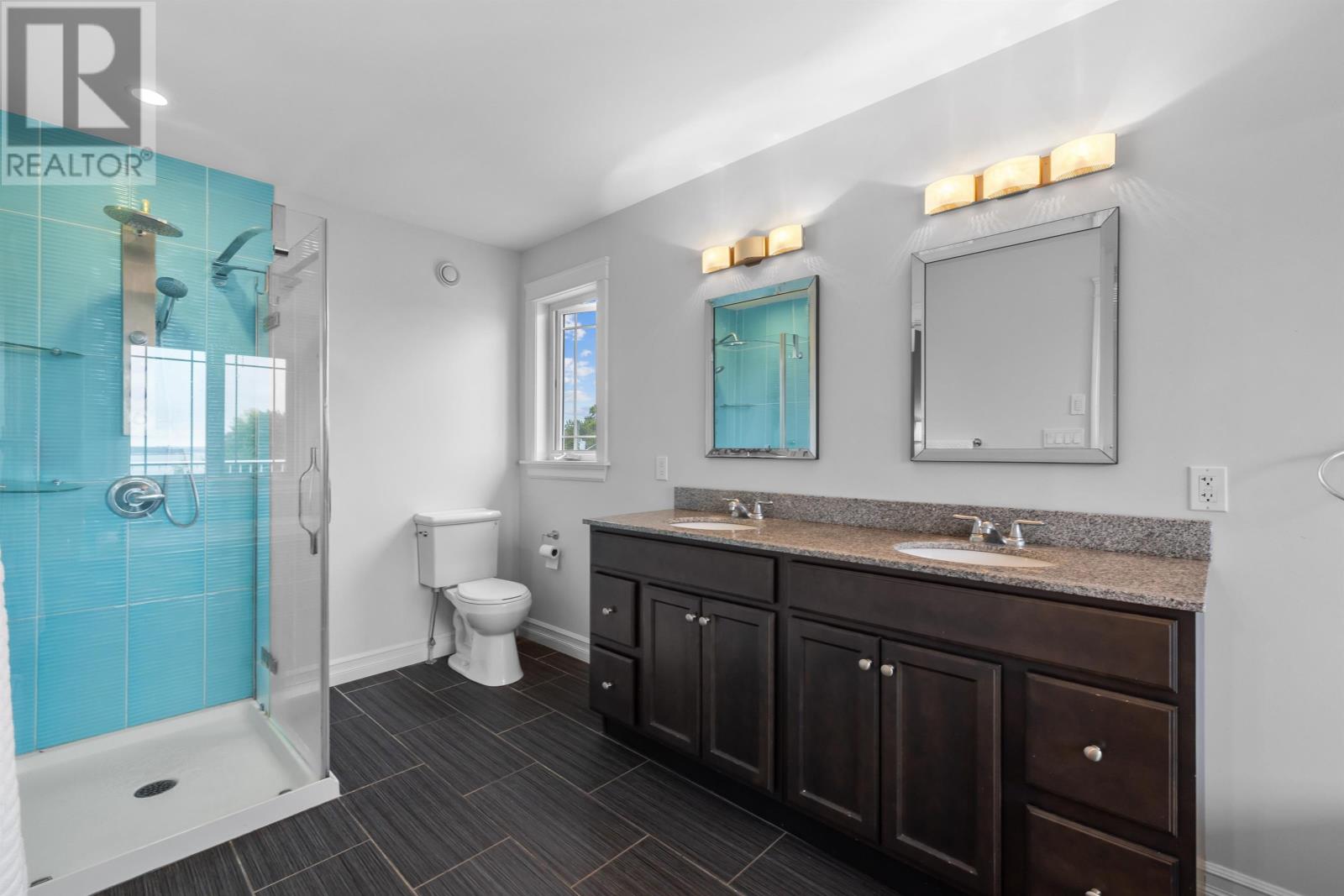 14 Fairfax Drive, Stratford, Prince Edward Island  C1B 2X4 - Photo 32 - 202523404