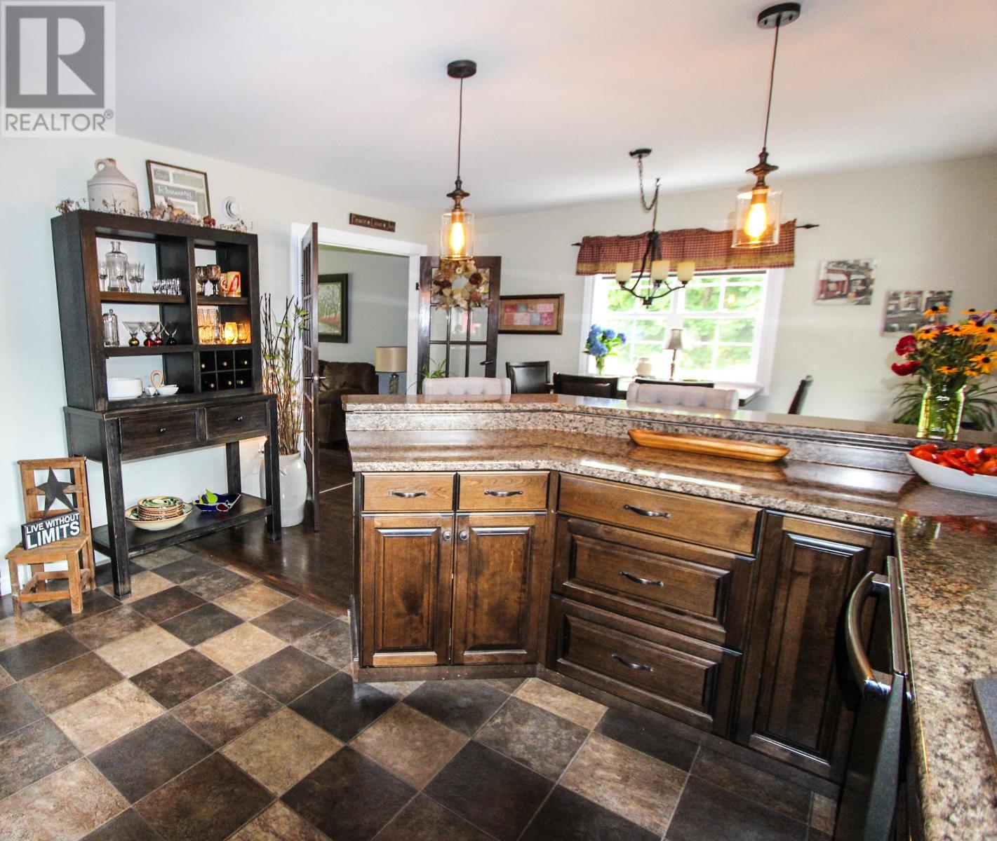 271 Fernwood Road, Bedeque And Area, Prince Edward Island  C0B 1C0 - Photo 10 - 202523511