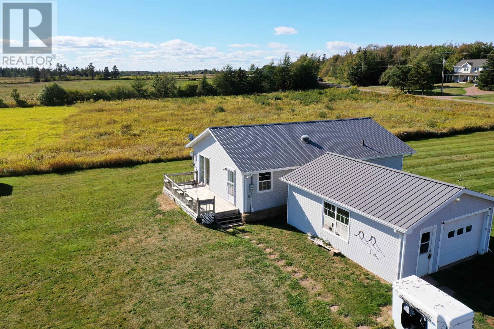 10 Sunset Road, Hebron, Prince Edward Island  C0B 1V0 - Photo 4 - 202523556
