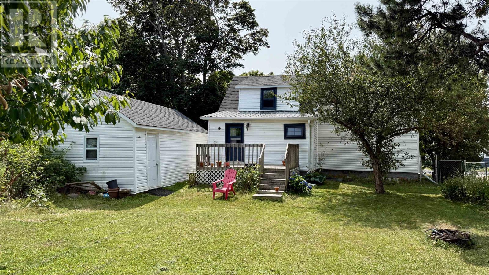 407 Willow Avenue, Summerside, Prince Edward Island  C1N 2B4 - Photo 8 - 202523589