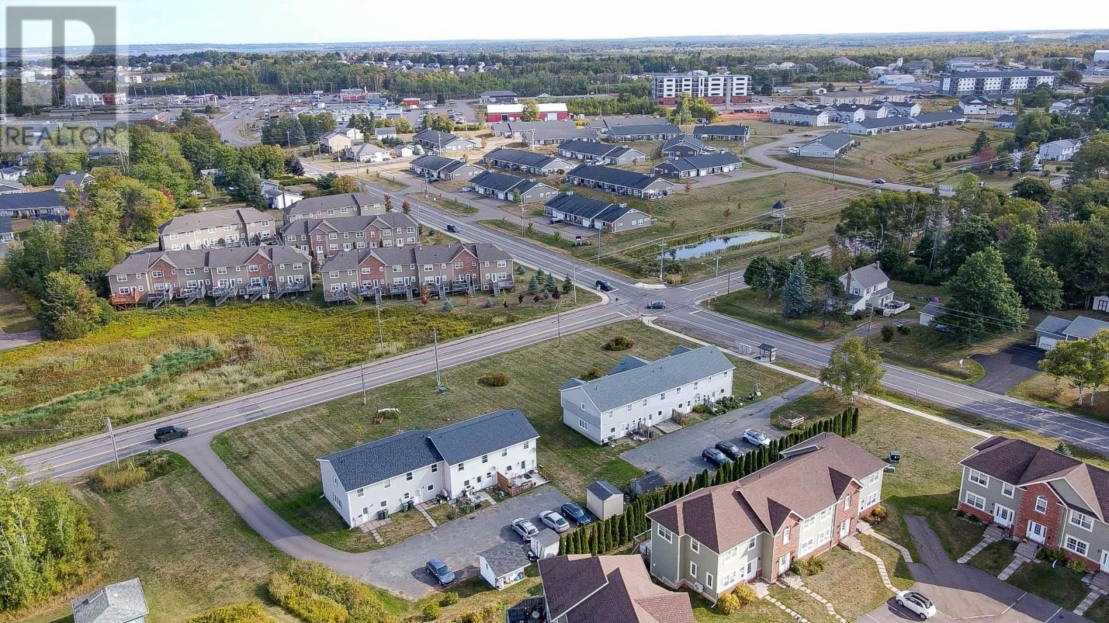208 Stratford Road, Stratford, Prince Edward Island  C1B 1P6 - Photo 11 - 202523694