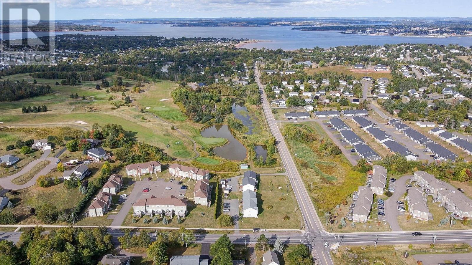 208 Stratford Road, Stratford, Prince Edward Island  C1B 1P6 - Photo 17 - 202523694