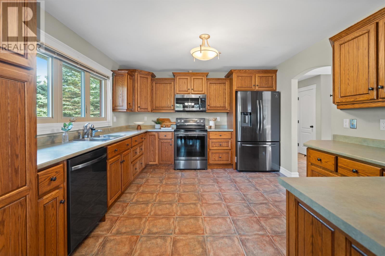 82 Goodwill Avenue, Charlottetown, Prince Edward Island  C1A 3E5 - Photo 23 - 202523740