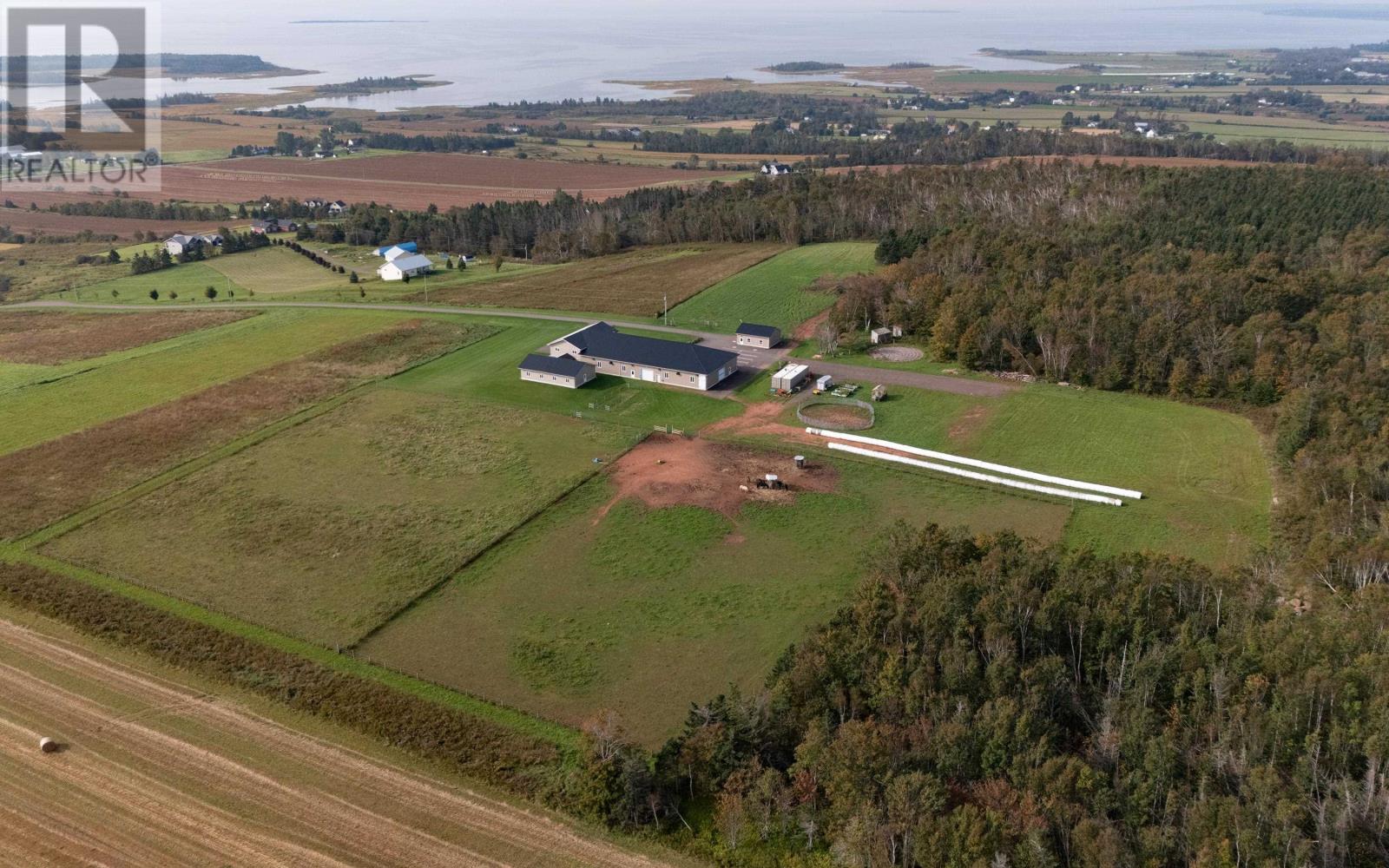 174 Pickles Lane, Stratford, Prince Edward Island  C1B 0L8 - Photo 1 - 202523862