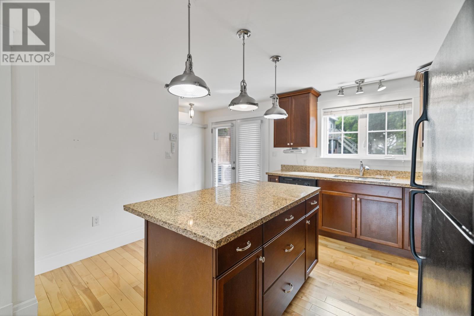 328 A Queen Street, Charlottetown, Prince Edward Island  C1A 4C3 - Photo 10 - 202523980