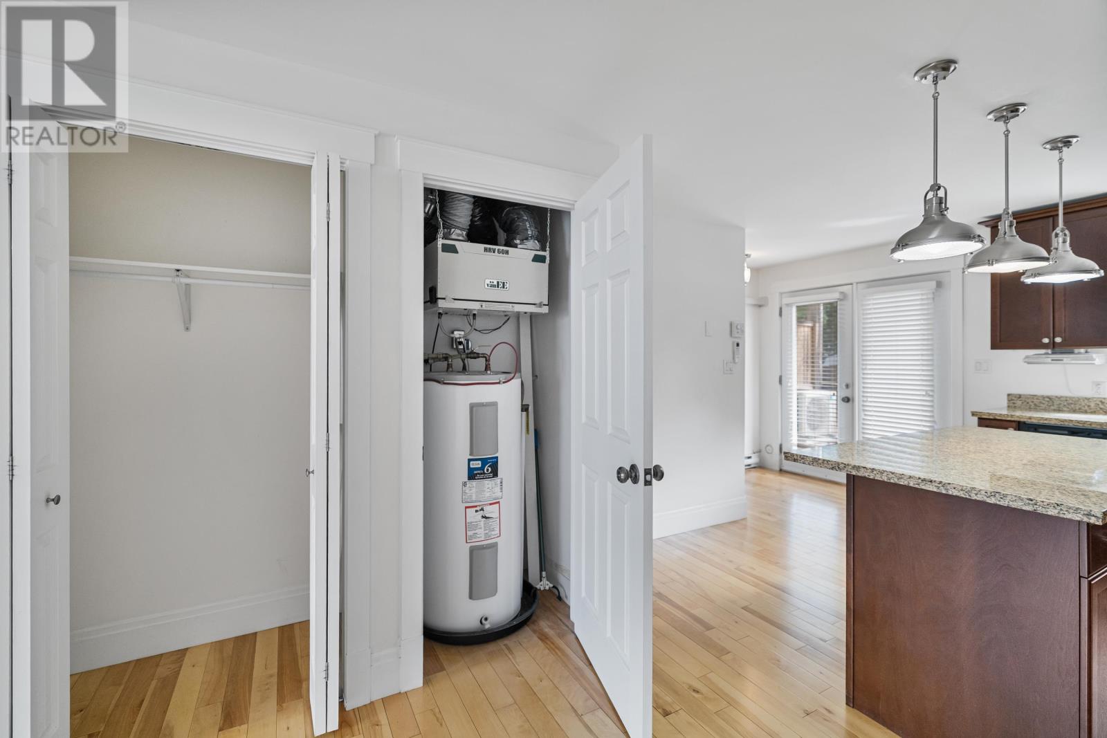 328 A Queen Street, Charlottetown, Prince Edward Island  C1A 4C3 - Photo 9 - 202523980