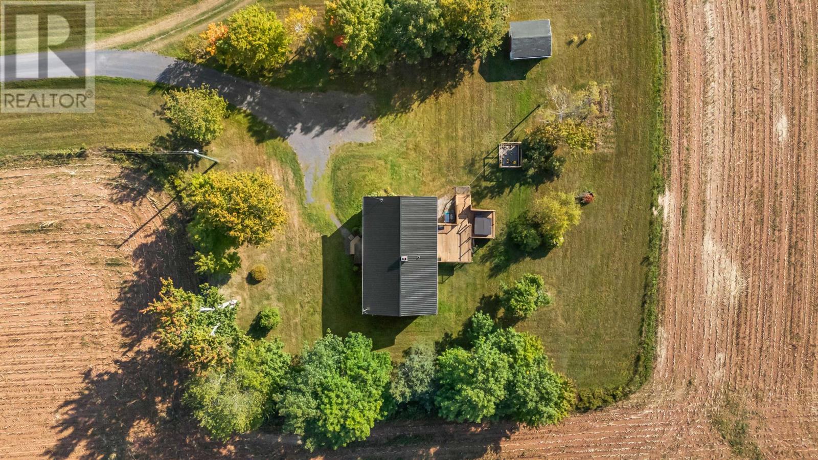 508 Village Green Road, Village Green, Prince Edward Island  C1B 3T9 - Photo 8 - 202524050