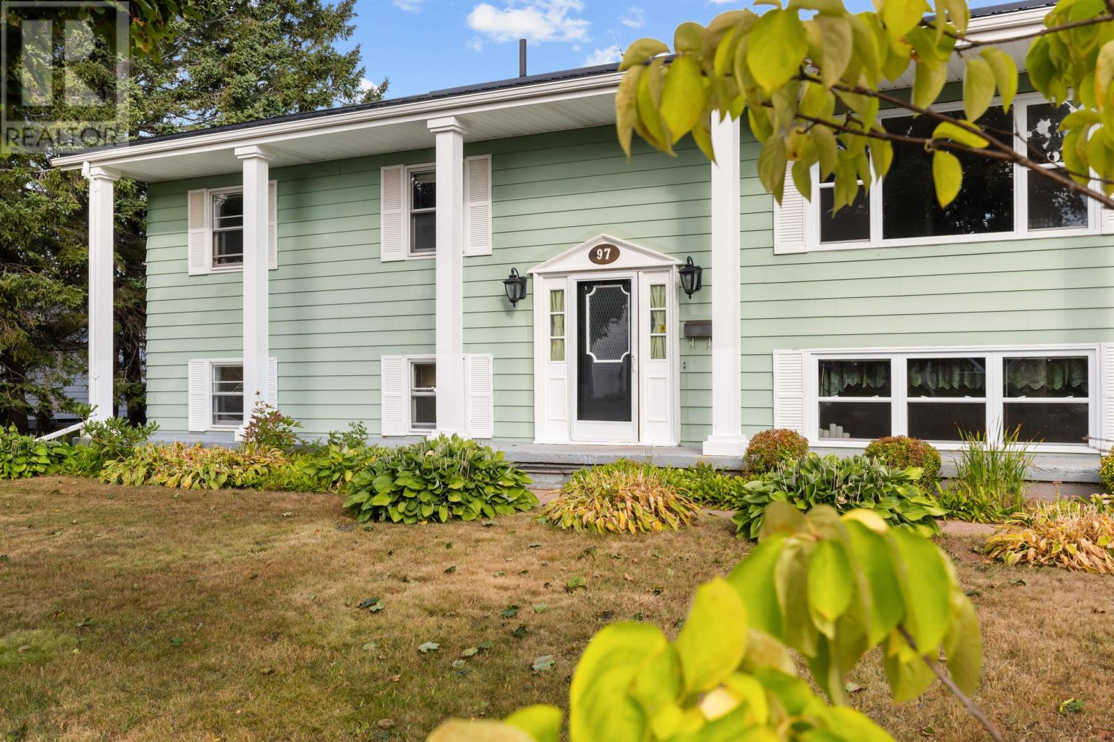 97 Nassau Street, Charlottetown, Prince Edward Island  C1A 7V9 - Photo 2 - 202524201