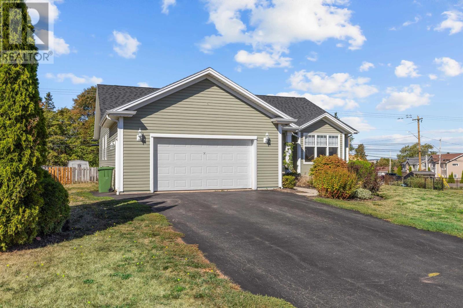 15 Picton Beete Crescent, Stratford, Prince Edward Island  C1B 0C1 - Photo 37 - 202524208