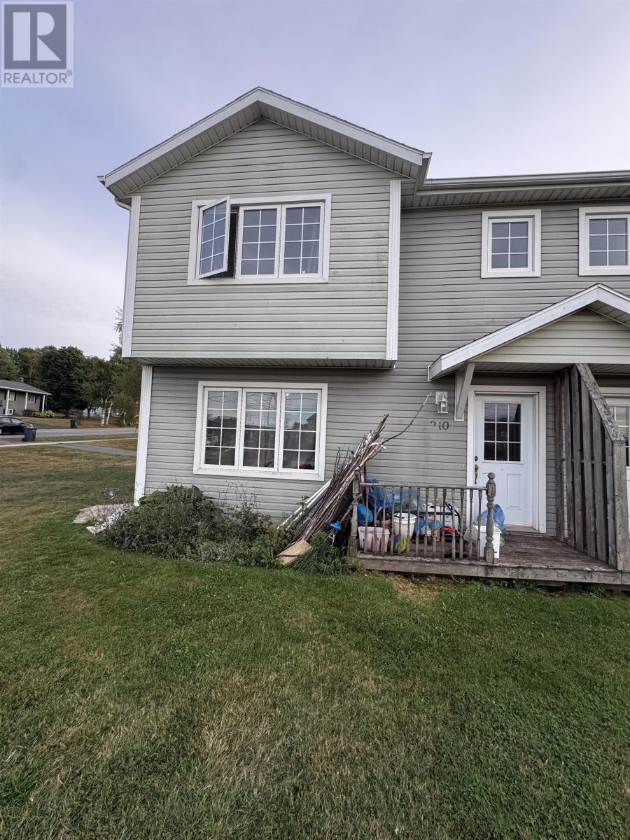 210 Stratford Road, Stratford, Prince Edward Island  C1B 1P6 - Photo 1 - 202524342