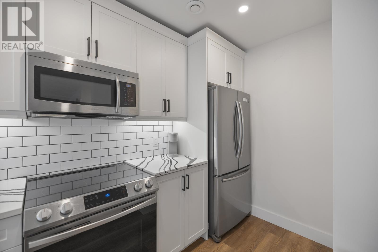 102 52 Sydney Street, Charlottetown, Prince Edward Island  C1A 1G2 - Photo 12 - 202524410