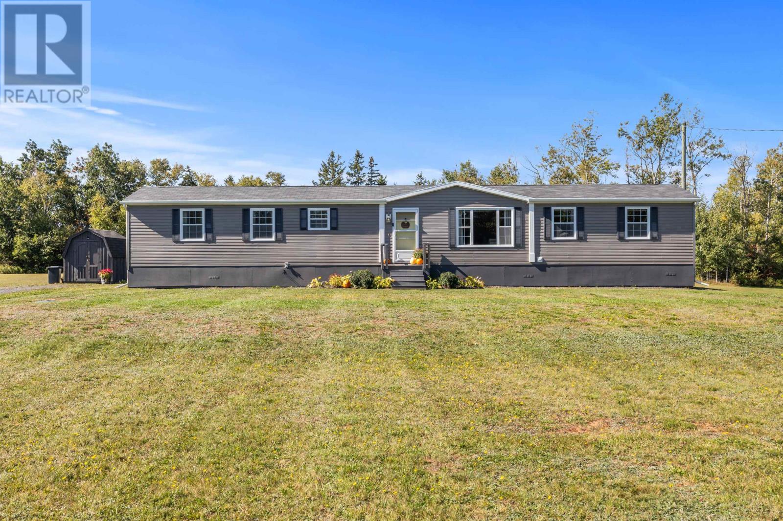 558 Lower Montague Road, Montague, Prince Edward Island  C0A 1R0 - Photo 1 - 202524532