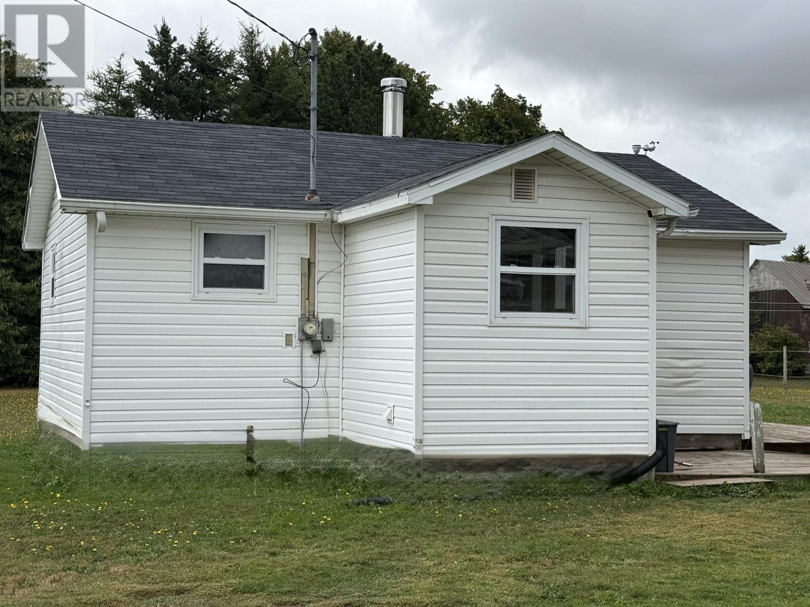 2491 Horne Cross Road, Brackley, Prince Edward Island  C1E 2S2 - Photo 1 - 202524534