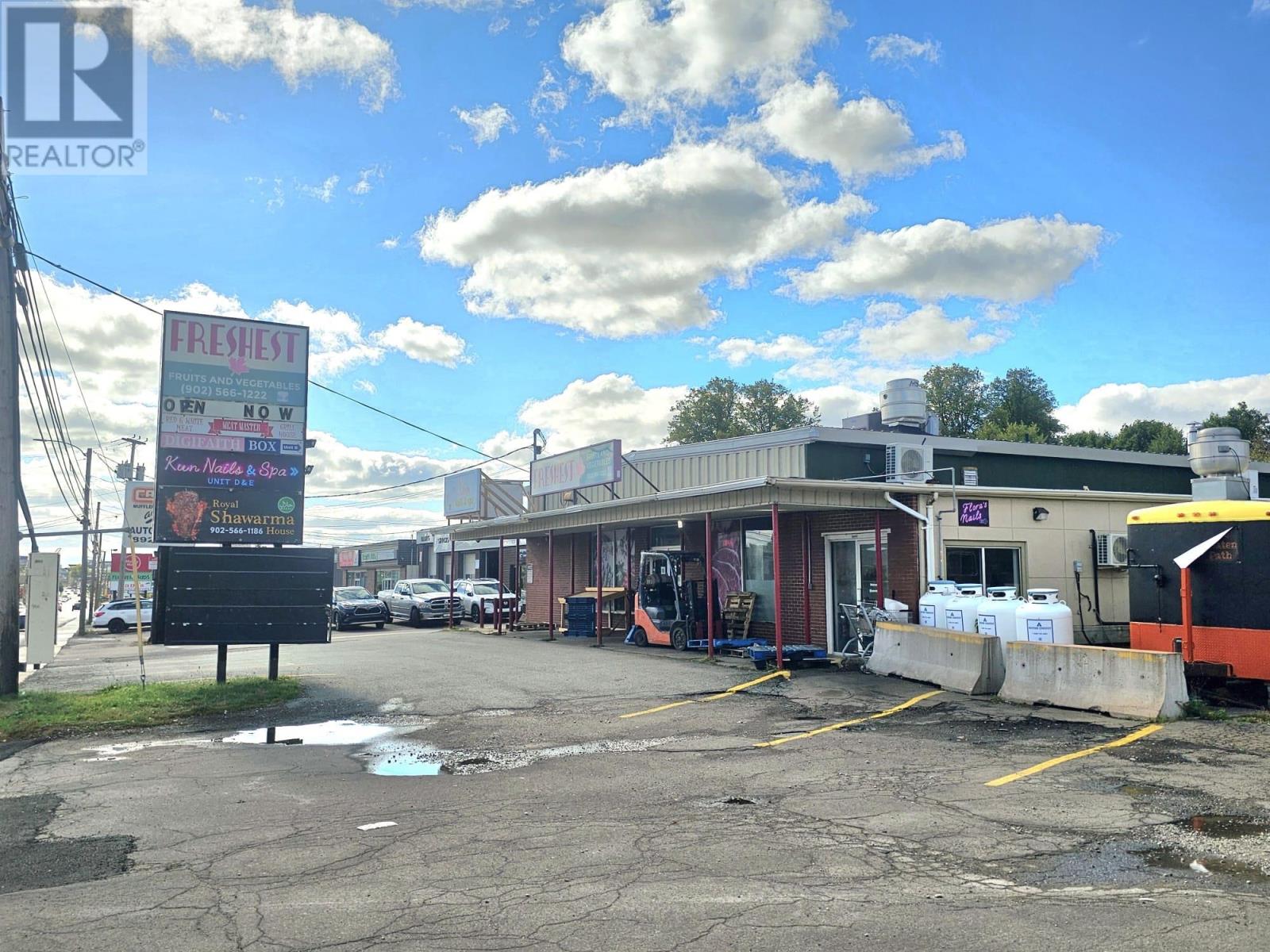 421 University Avenue, Charlottetown, Prince Edward Island  C1A 4N7 - Photo 14 - 202524784