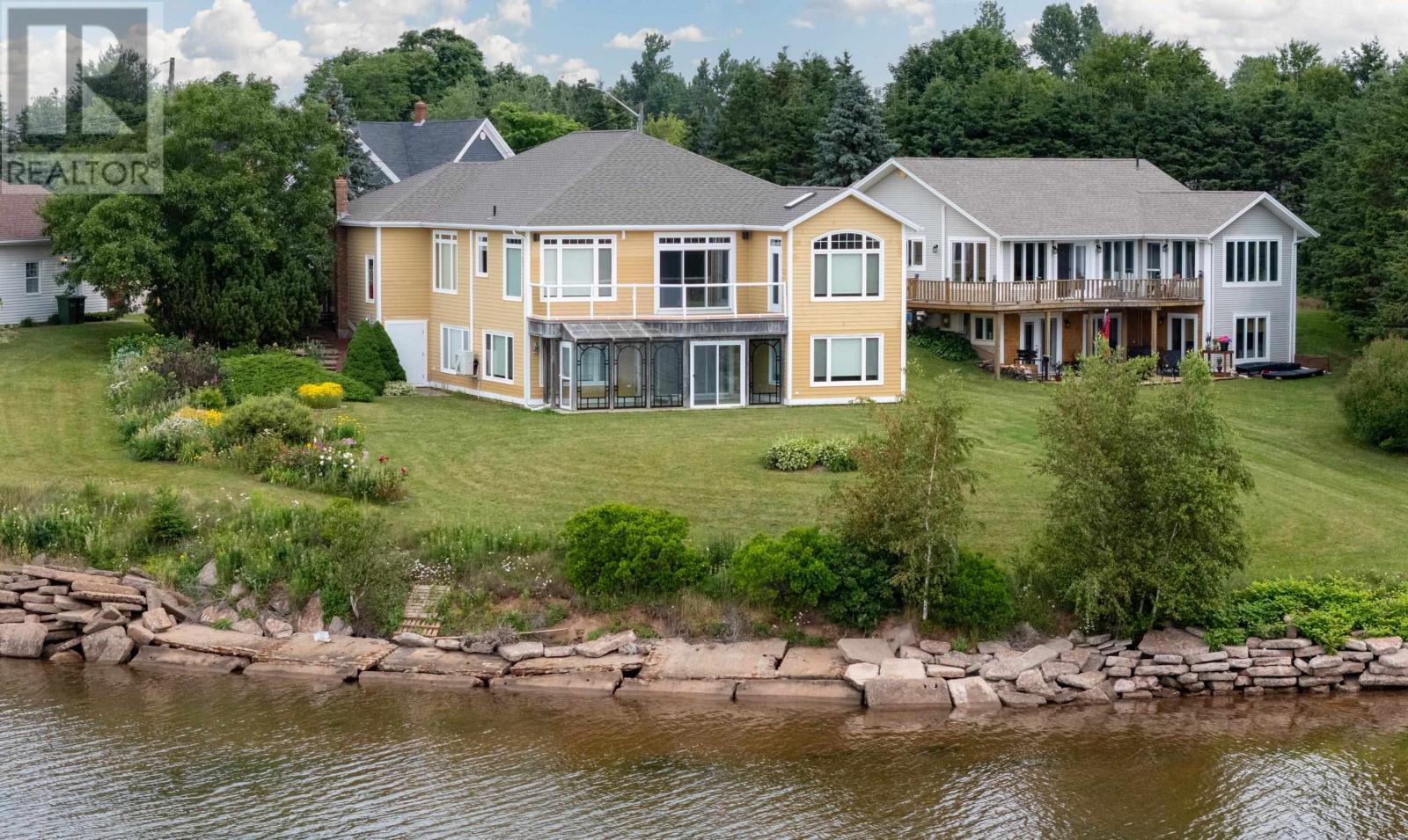 5 Chelsea Lane, Stratford, Prince Edward Island