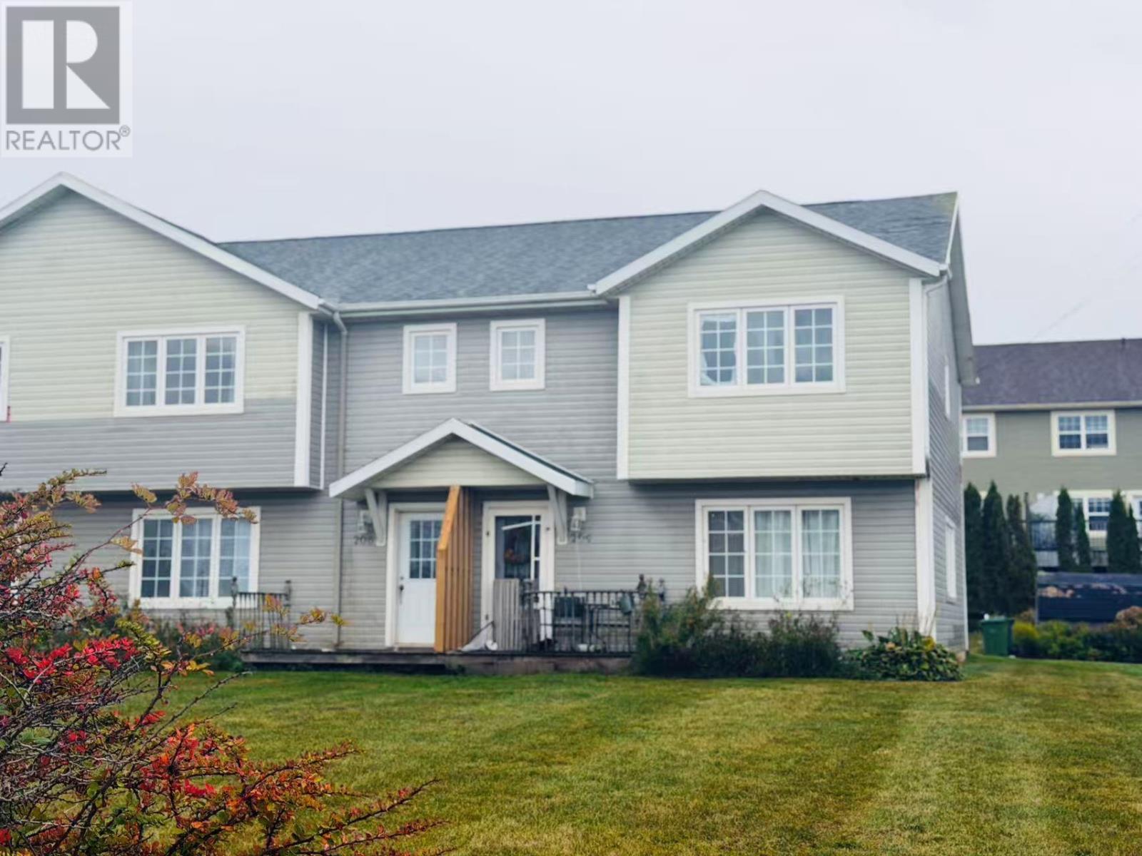 204 Stratford Road, Stratford, Prince Edward Island  C1B 1P6 - Photo 1 - 202525028