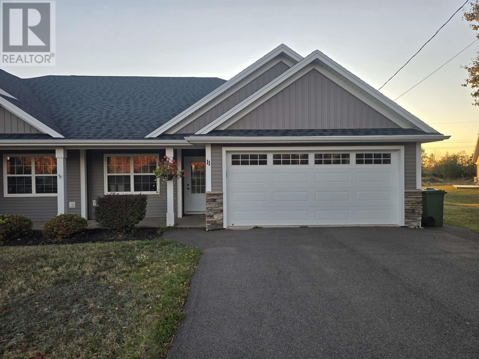 11 ALDERWOOD Avenue, Charlottetown, Prince Edward Island