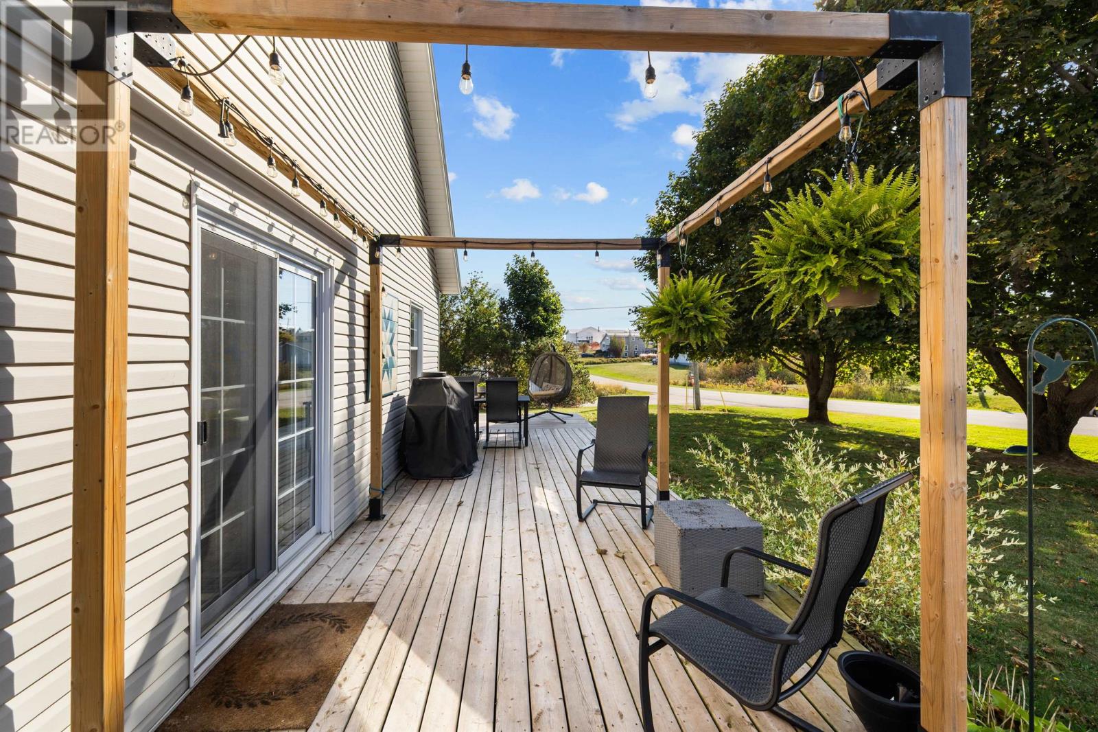 43 Queens Road, Cornwall, Prince Edward Island  C0A 1H8 - Photo 6 - 202525437