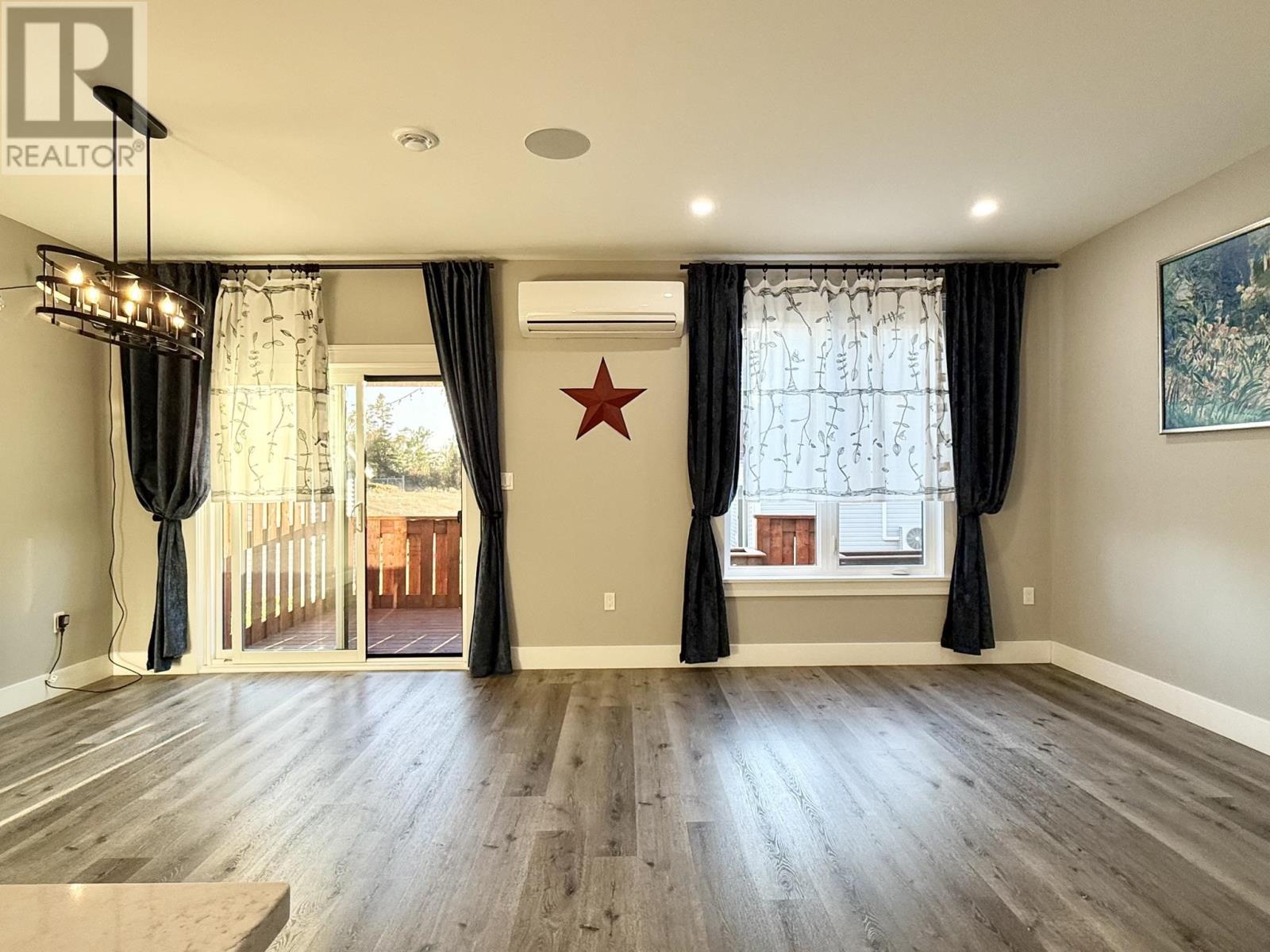 4 12 Harold Court, Cornwall, Prince Edward Island  C0A 1H3 - Photo 12 - 202525488