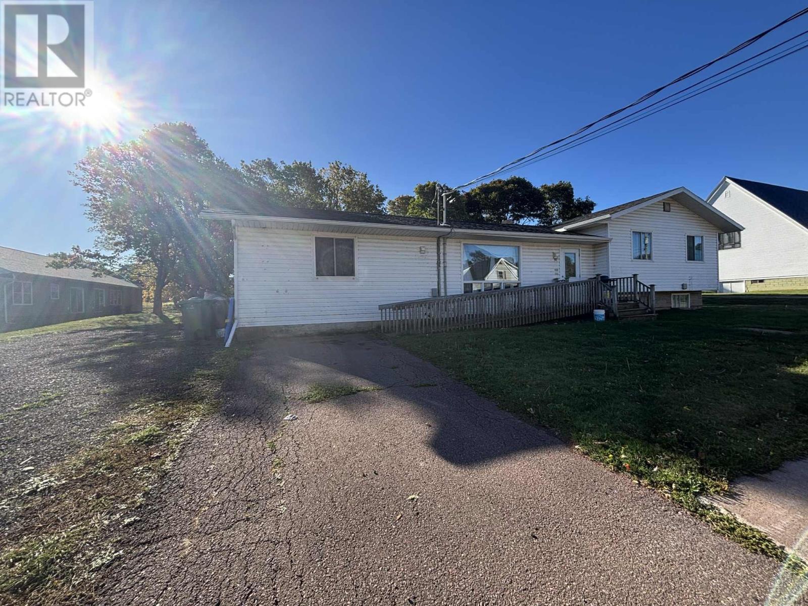 30 Pleasant Street, Kensington, Prince Edward Island  C0B 1M0 - Photo 3 - 202525494