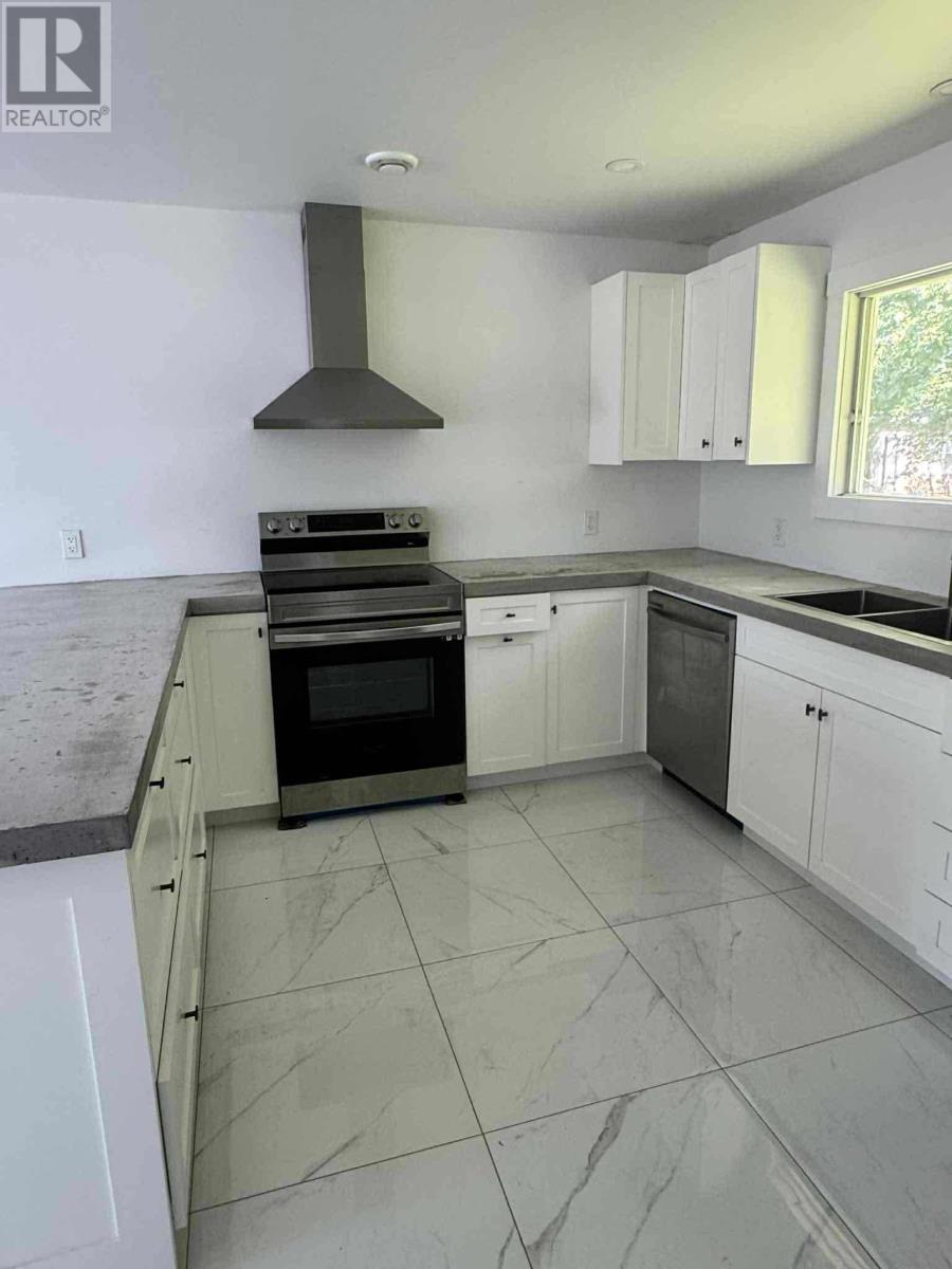 30 Pleasant Street, Kensington, Prince Edward Island  C0B 1M0 - Photo 6 - 202525494