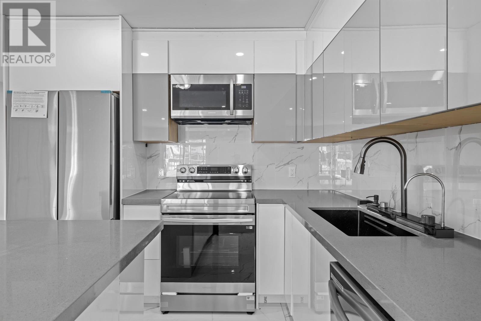 19 Paddington Avenue, Charlottetown, Prince Edward Island  C1E 0E6 - Photo 8 - 202525514