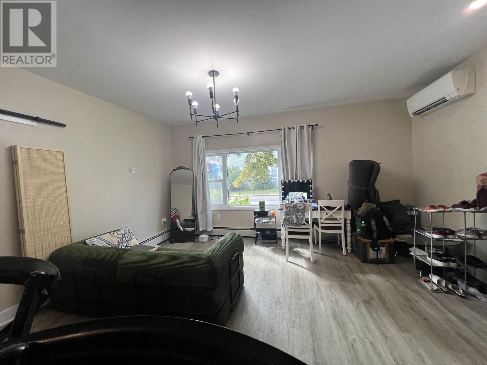 190 Weymouth Street, Charlottetown, Prince Edward Island  C1A 4Z3 - Photo 2 - 202525634