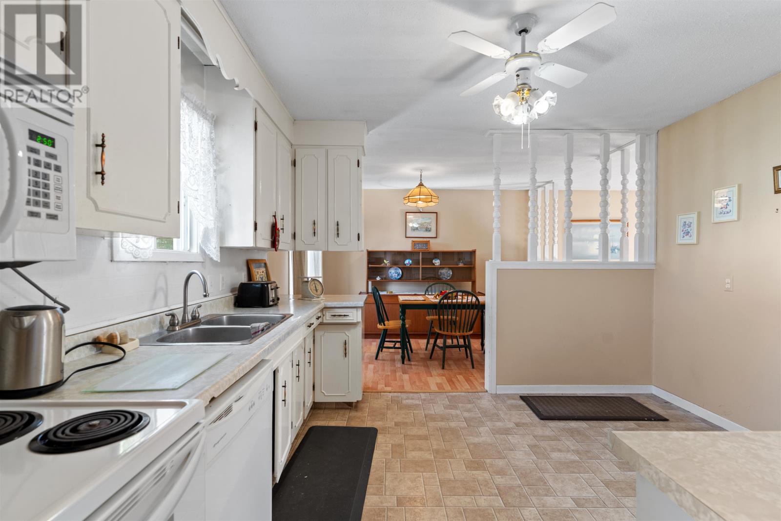 445 Myrtle Street, Summerside, Prince Edward Island  C1N 1X9 - Photo 16 - 202525722