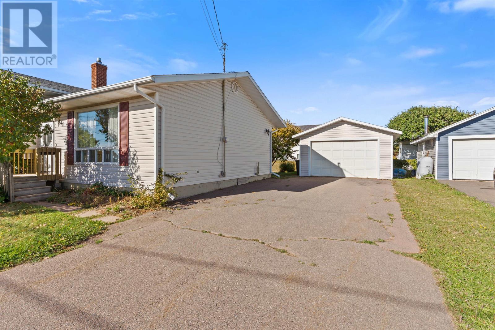 445 Myrtle Street, Summerside, Prince Edward Island  C1N 1X9 - Photo 2 - 202525722