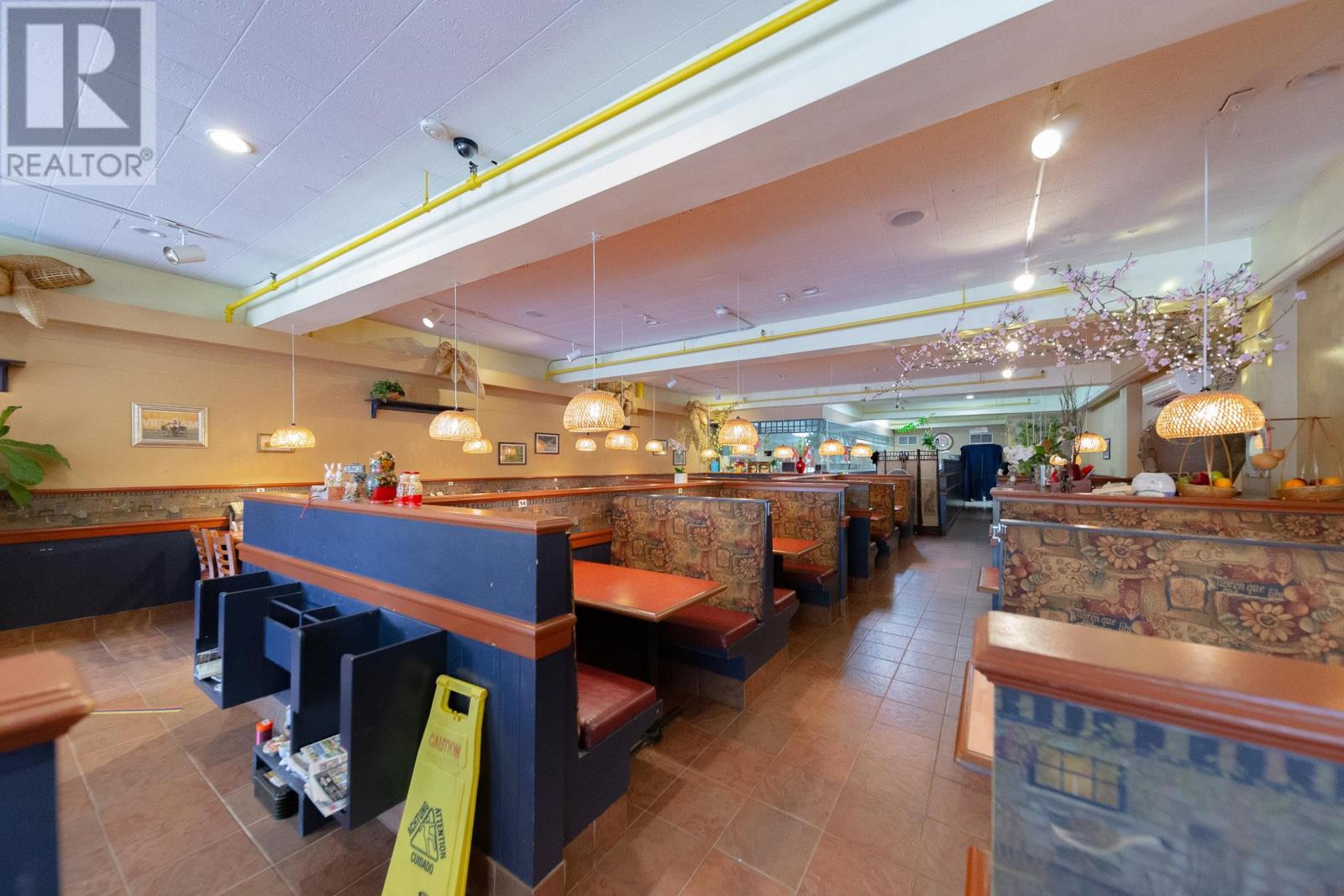 123 Queen Street, Charlottetown, Prince Edward Island  C1A 4B3 - Photo 2 - 202525771