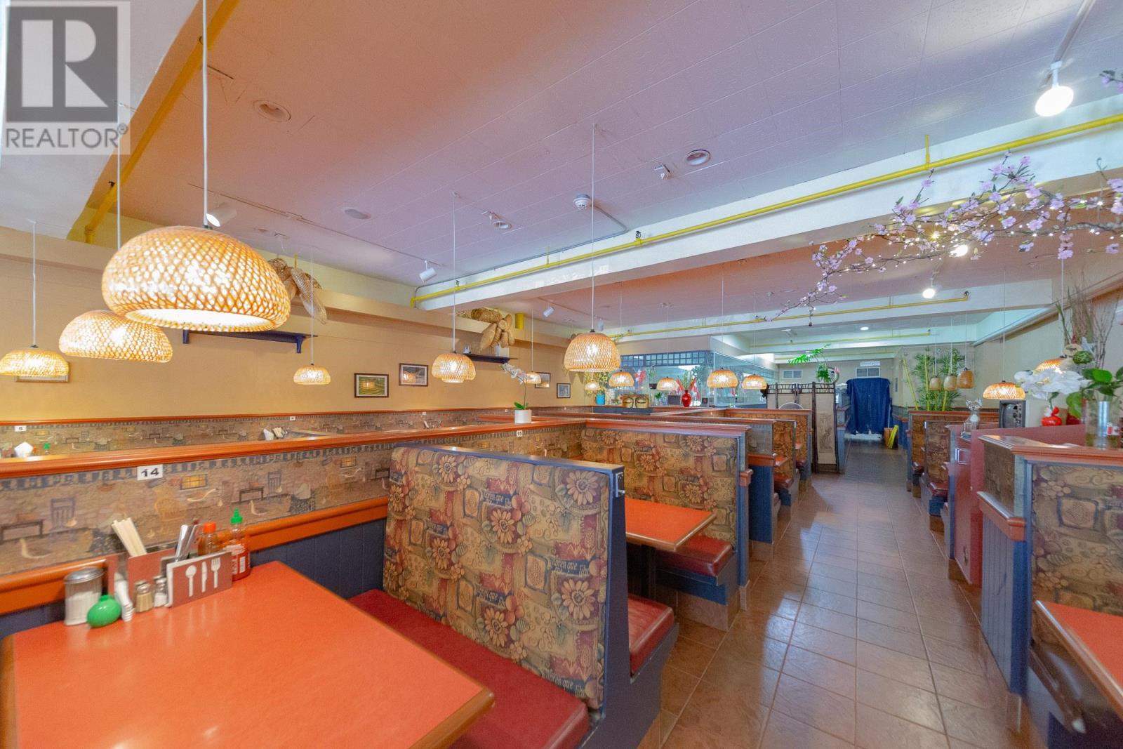 123 Queen Street, Charlottetown, Prince Edward Island  C1A 4B3 - Photo 3 - 202525771