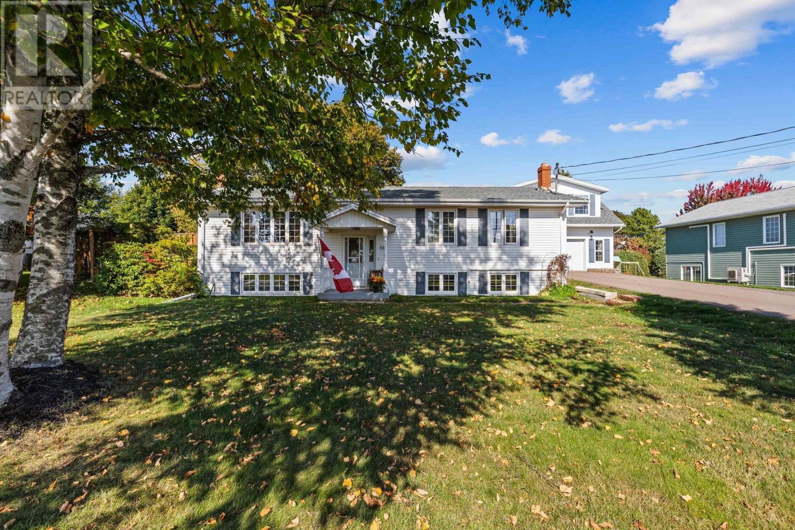 33 Marianne Drive, Cornwall, Prince Edward Island  C0A 1H8 - Photo 3 - 202525895