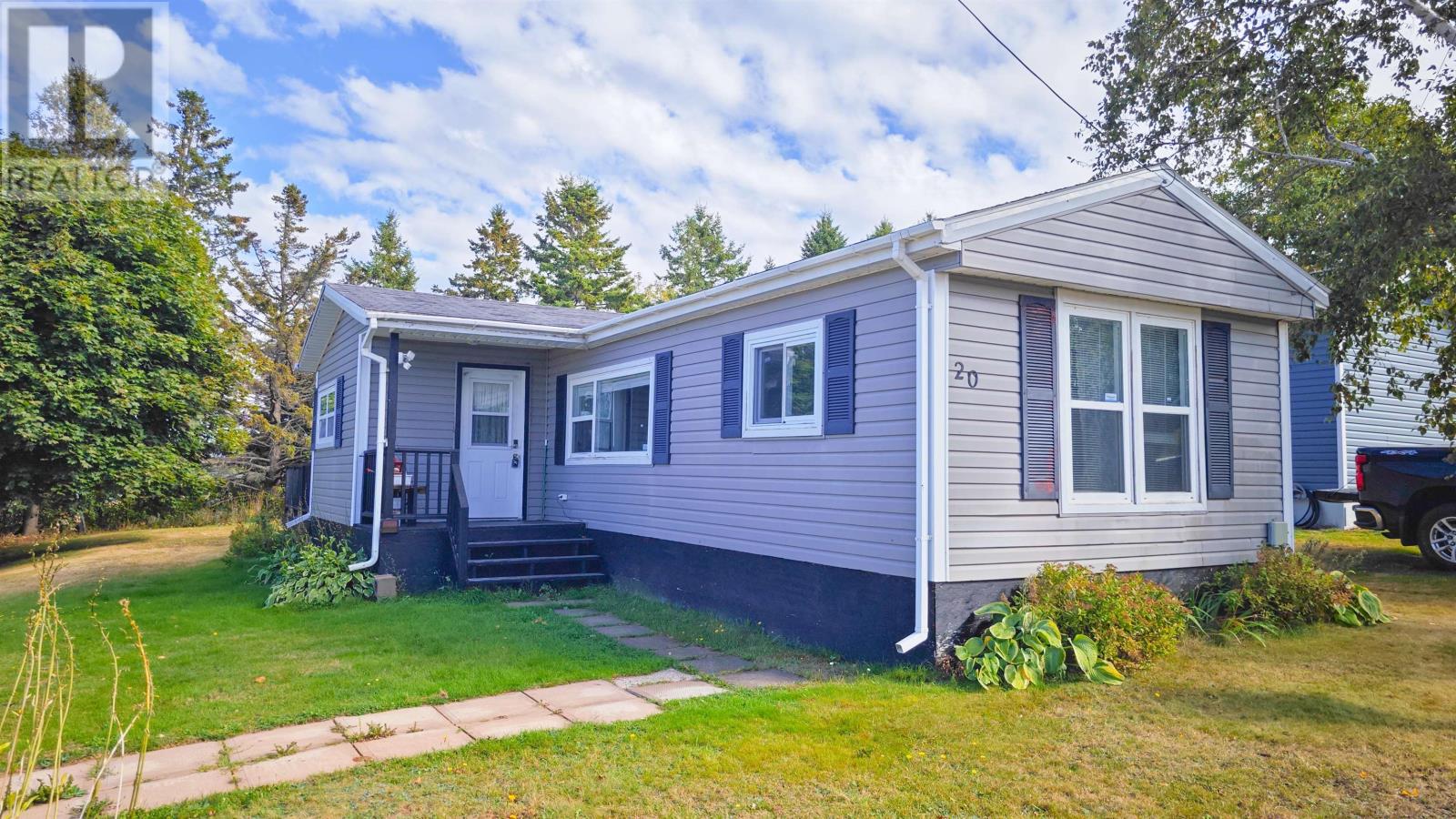 20 Heritage Drive, Cornwall, Prince Edward Island  C0A 1H5 - Photo 3 - 202526069