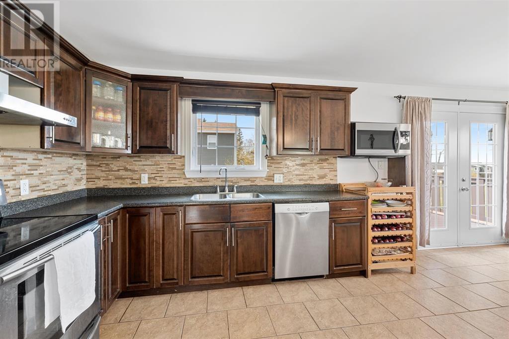 37 Rosebank Road, Stratford, Prince Edward Island  C1B 1E8 - Photo 9 - 202526257