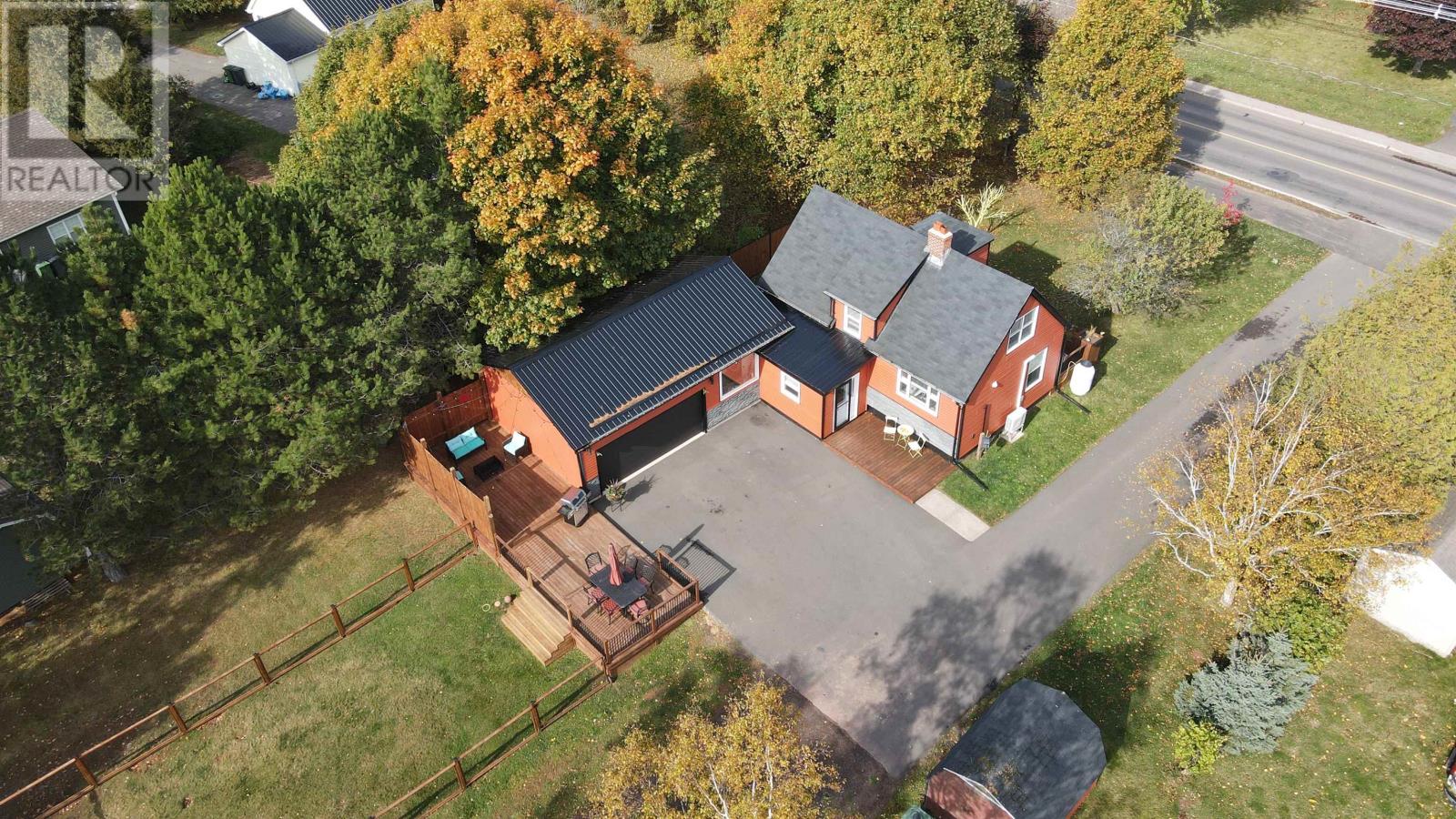 19 Pope Road, Summerside, Prince Edward Island  C1N 4C7 - Photo 6 - 202526473