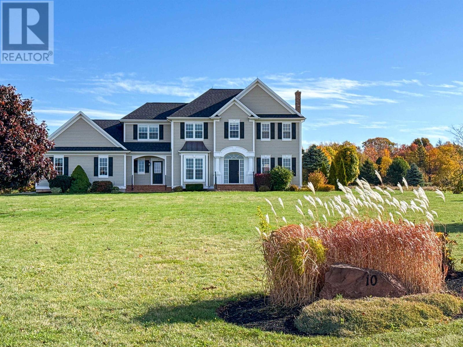 10 Galway Court, Stratford, Prince Edward Island