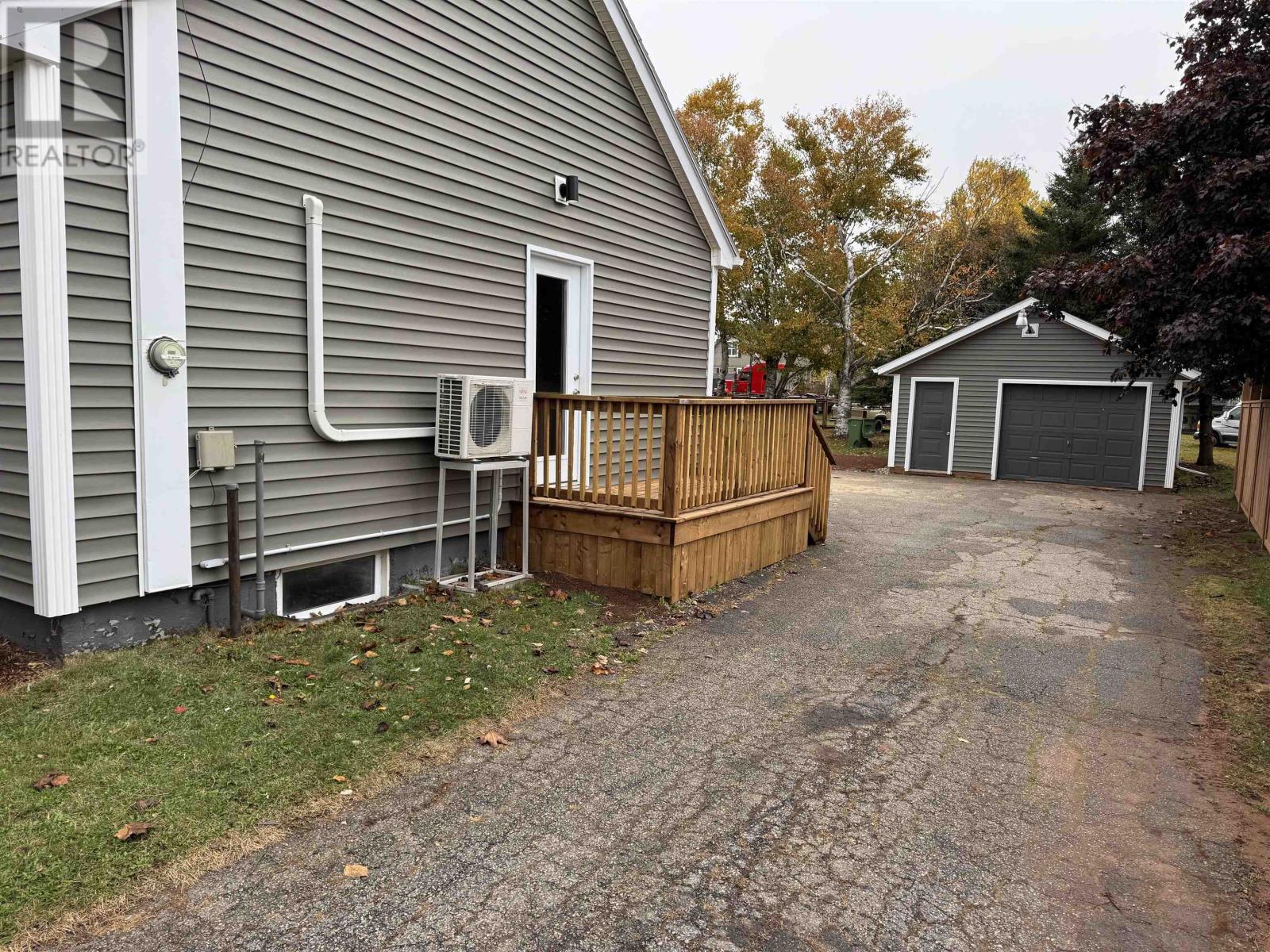 248 South Drive, Summerside, Prince Edward Island  C1N 3Z1 - Photo 6 - 202526615