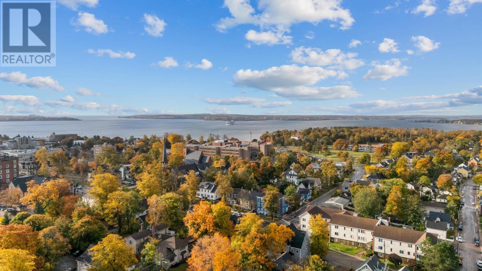 383 Queen Street, Charlottetown, Prince Edward Island  C1N 1X9 - Photo 5 - 202526632