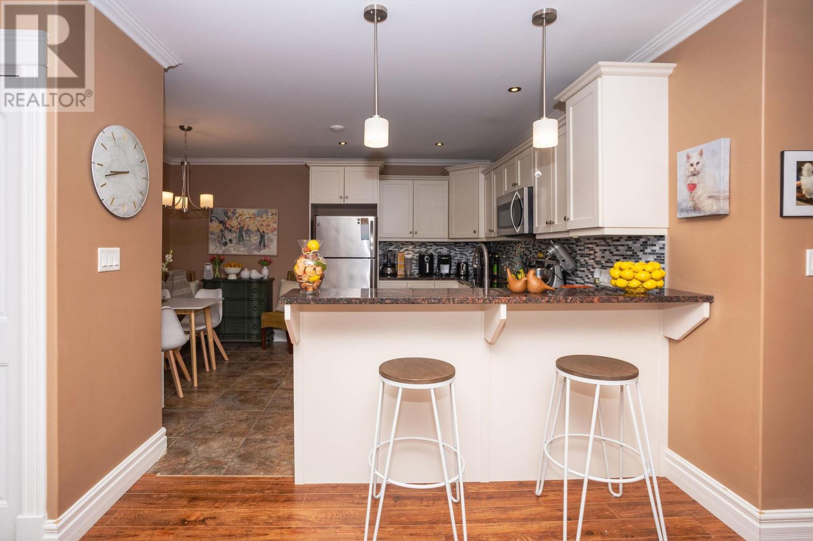 61- 203 Glen Stewart Drive, Stratford, Prince Edward Island  C1B 0M1 - Photo 2 - 202526667